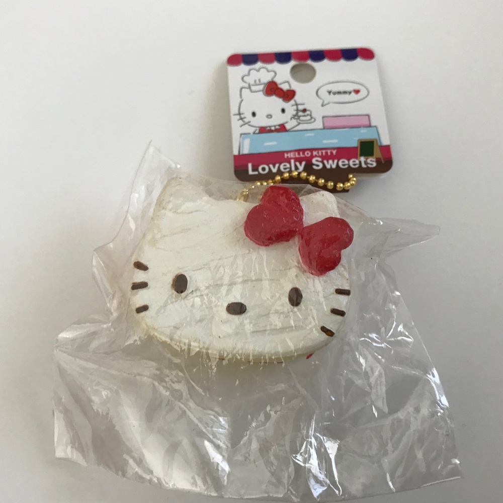 Hello kitty lovely sweets cake squishy